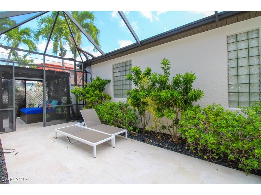 647 110th Avenue N Naples FL 34108 225078344 image18