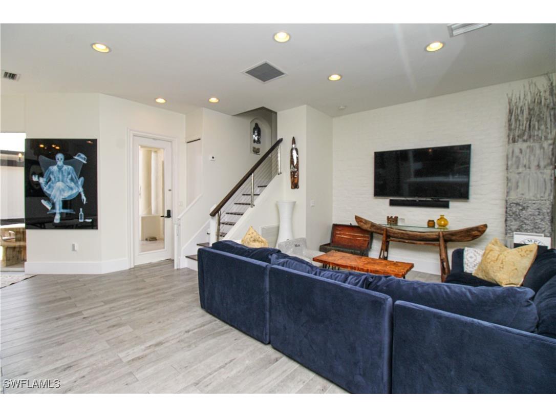 647 110th Avenue N Naples FL 34108 225078344 image34