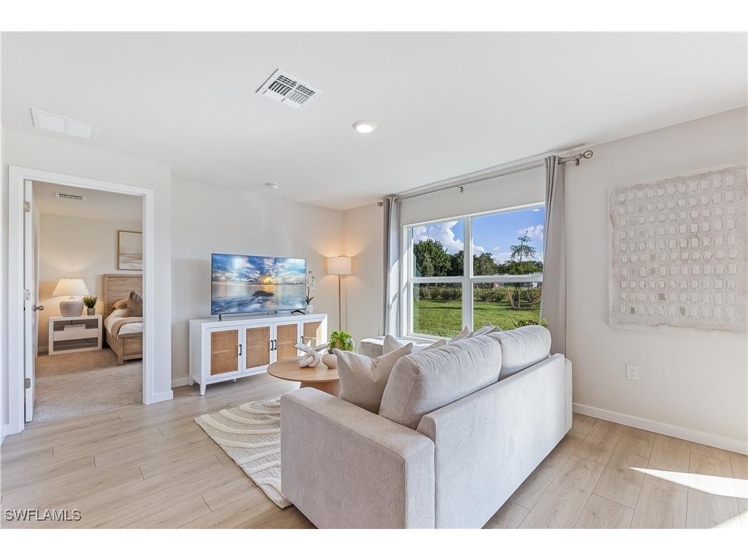 647 NW 29th Street Cape Coral FL 33993 226002414 image3