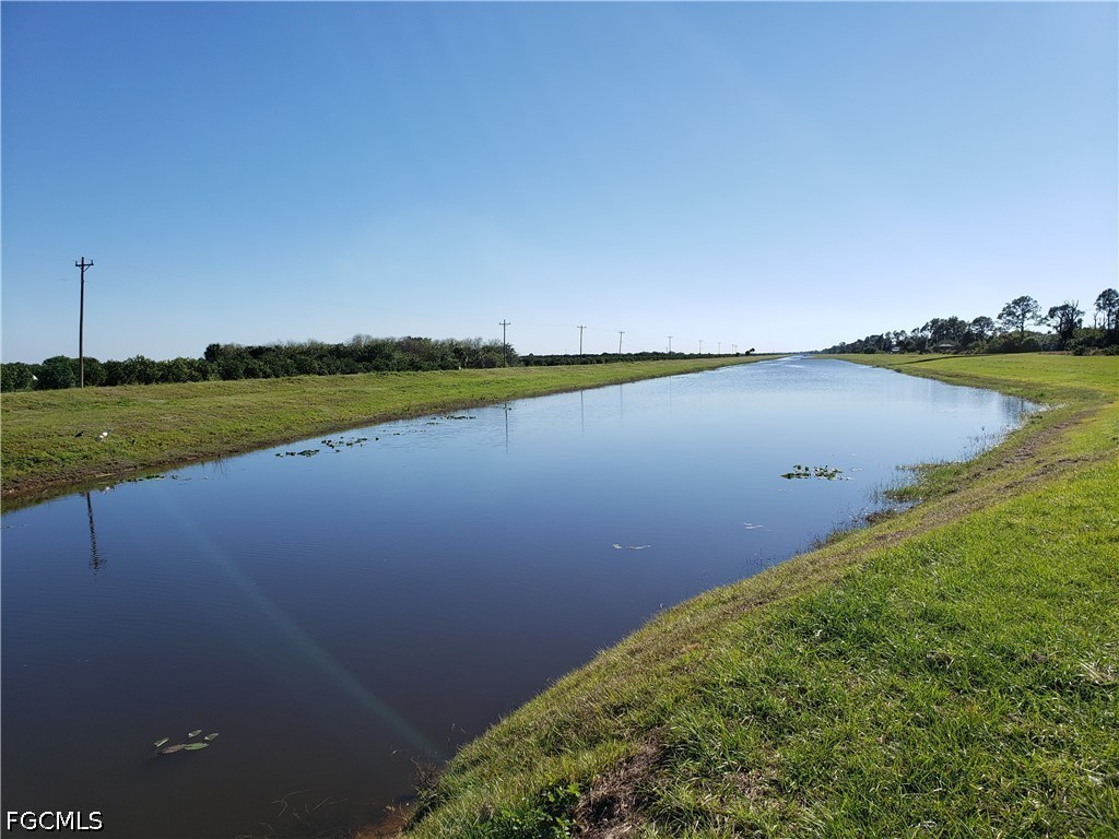 647 Naples Avenue Lehigh Acres FL 33974 2026027747 image4