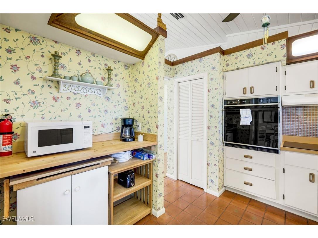 647 Rabbit Road Sanibel FL 33957 225048199 image18