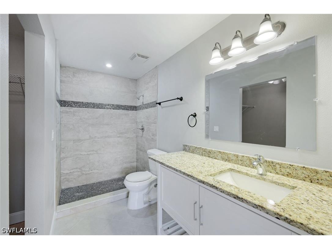 6474 Royal Woods Drive Fort Myers FL 33908 226020568 image16