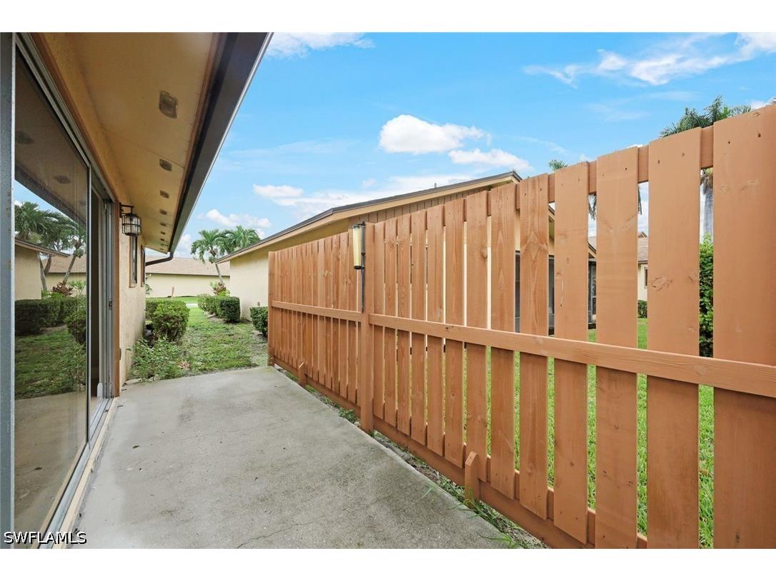 6474 Royal Woods Drive Fort Myers FL 33908 226020568 image22