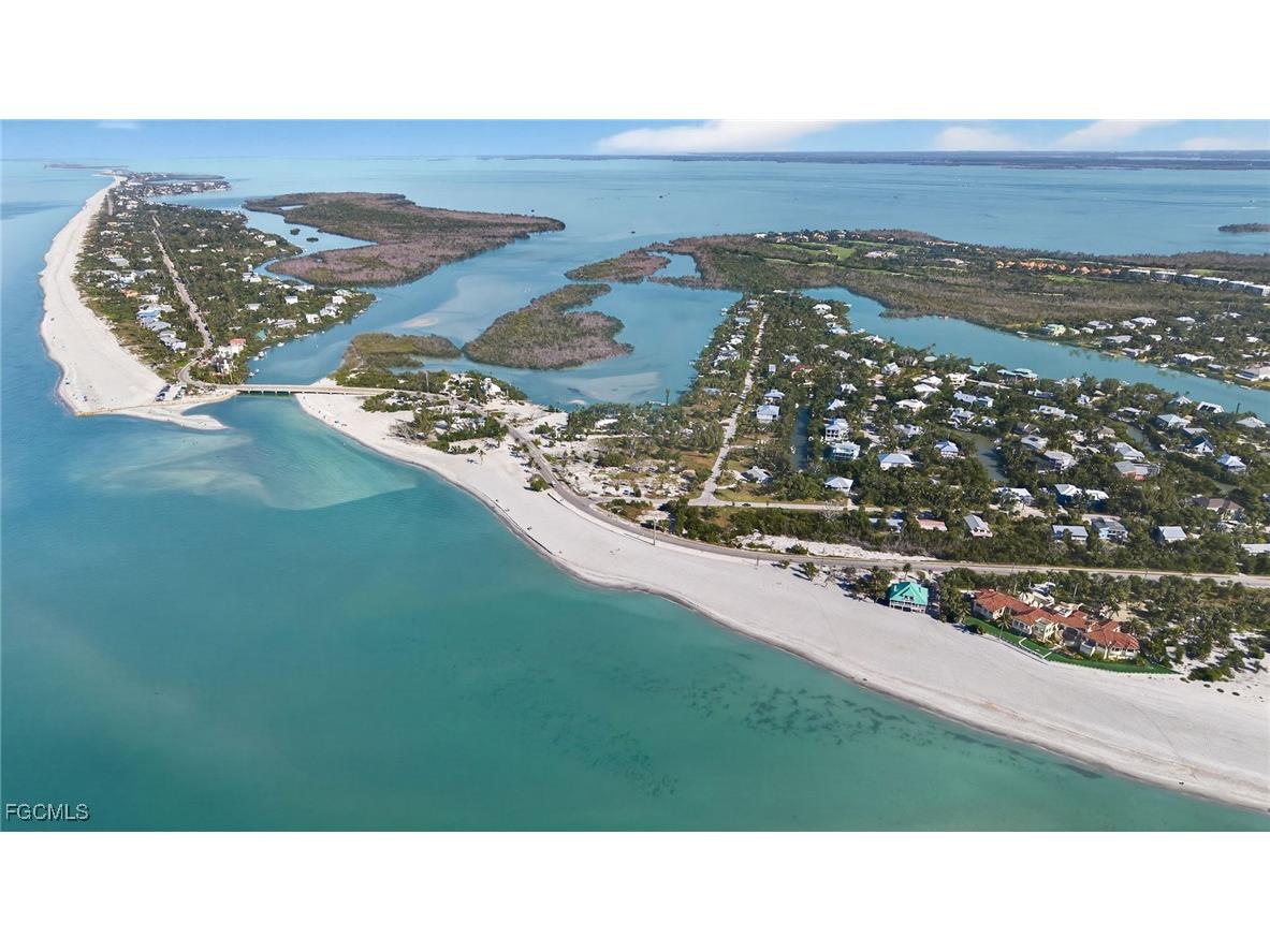 6476 Pine Avenue Sanibel FL 33957 2025024347 image18