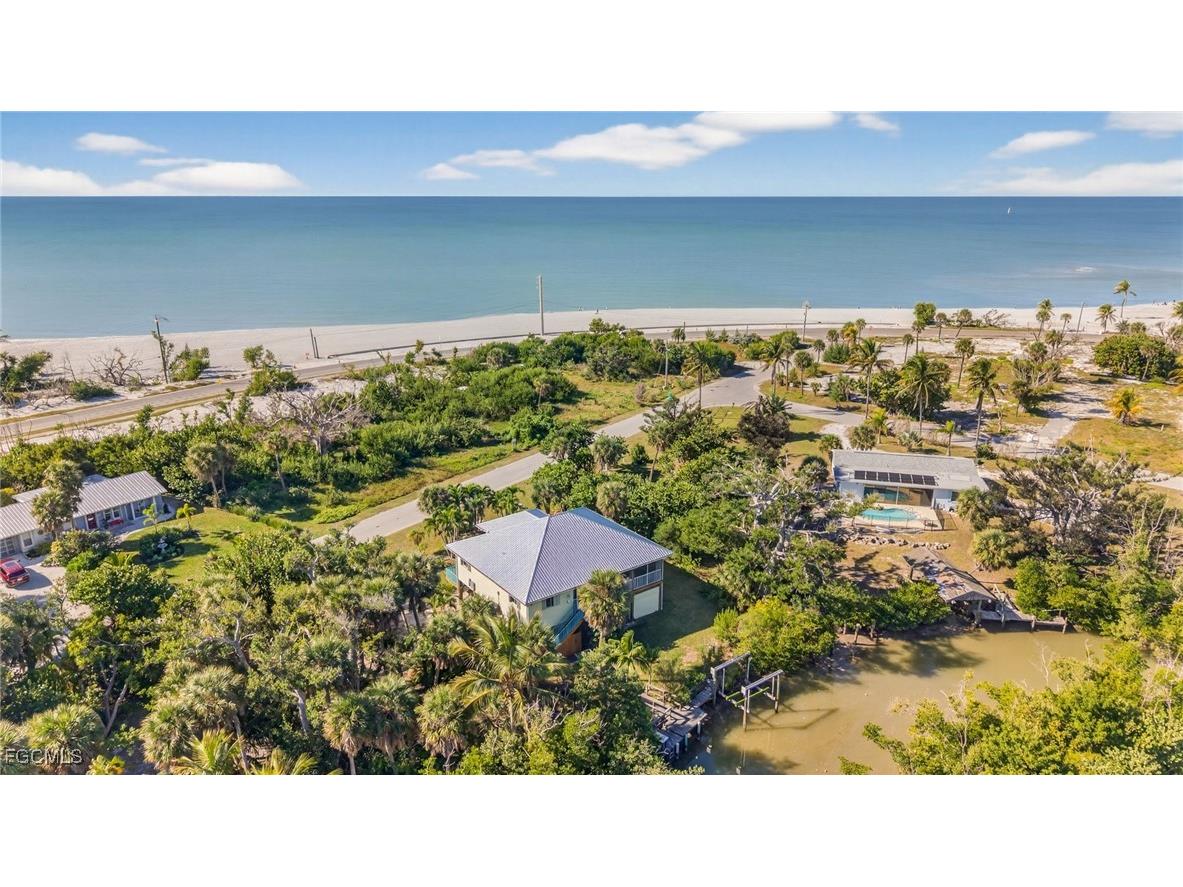 6476 Pine Avenue Sanibel FL 33957 2025024347 image2