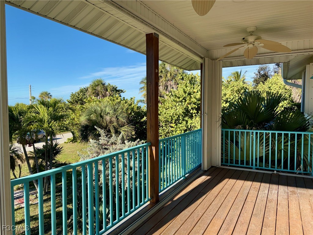 6476 Pine Avenue Sanibel FL 33957 2025024347 image23