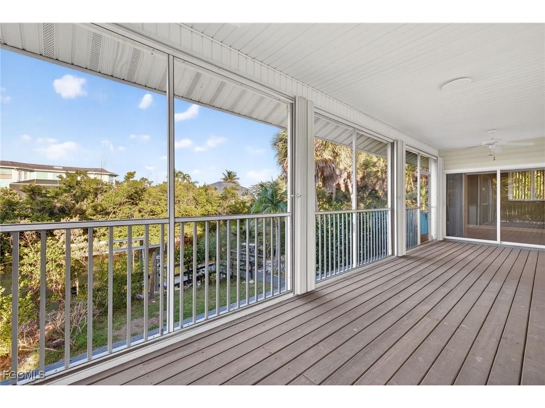 6476 Pine Avenue Sanibel FL 33957 2025024347 image27