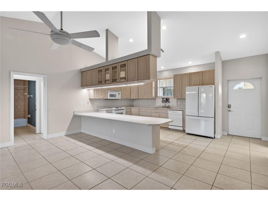 6476 Pine Avenue Sanibel FL 33957 2025024347 image31