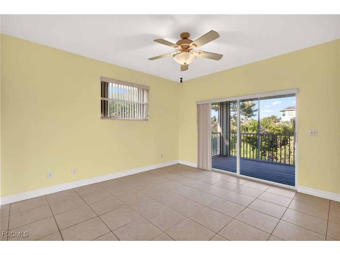 6476 Pine Avenue Sanibel FL 33957 2025024347 image35