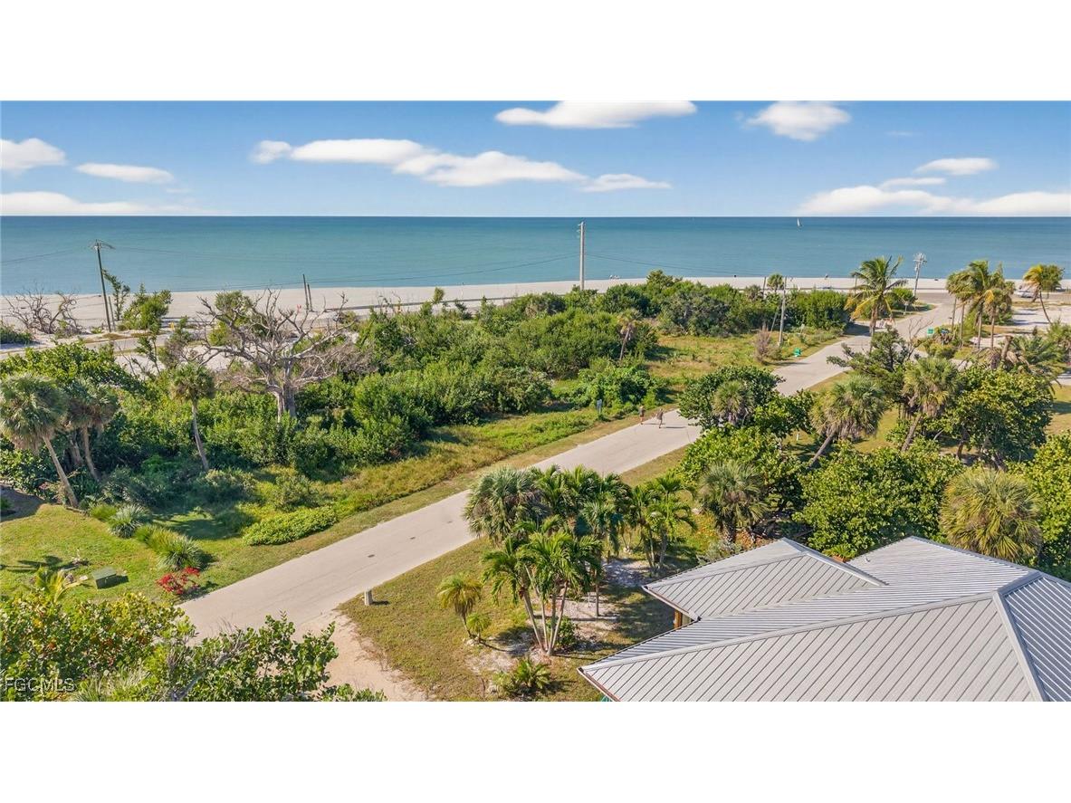 6476 Pine Avenue Sanibel FL 33957 2025024347 image4