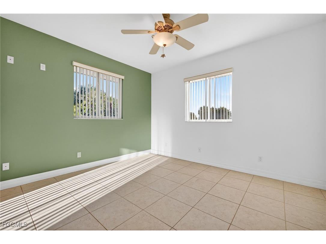 6476 Pine Avenue Sanibel FL 33957 2025024347 image41