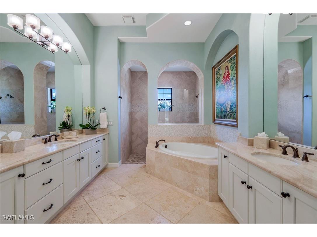 6477 Costa Circle Naples FL 34113 225081644 image32