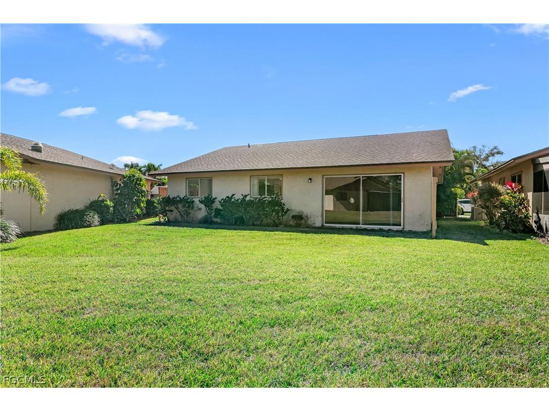 6479 Royal Woods Drive Fort Myers FL 33908 2026007891 image21