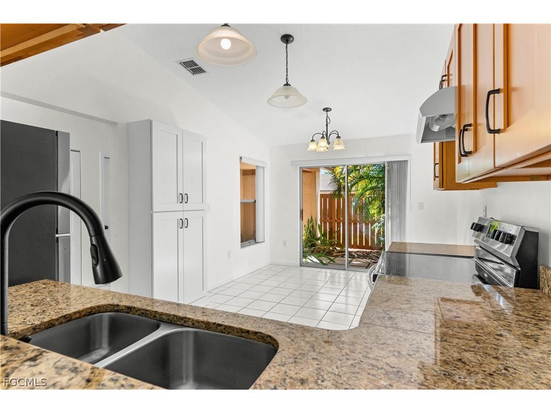 6479 Royal Woods Drive Fort Myers FL 33908 2026007891 image6