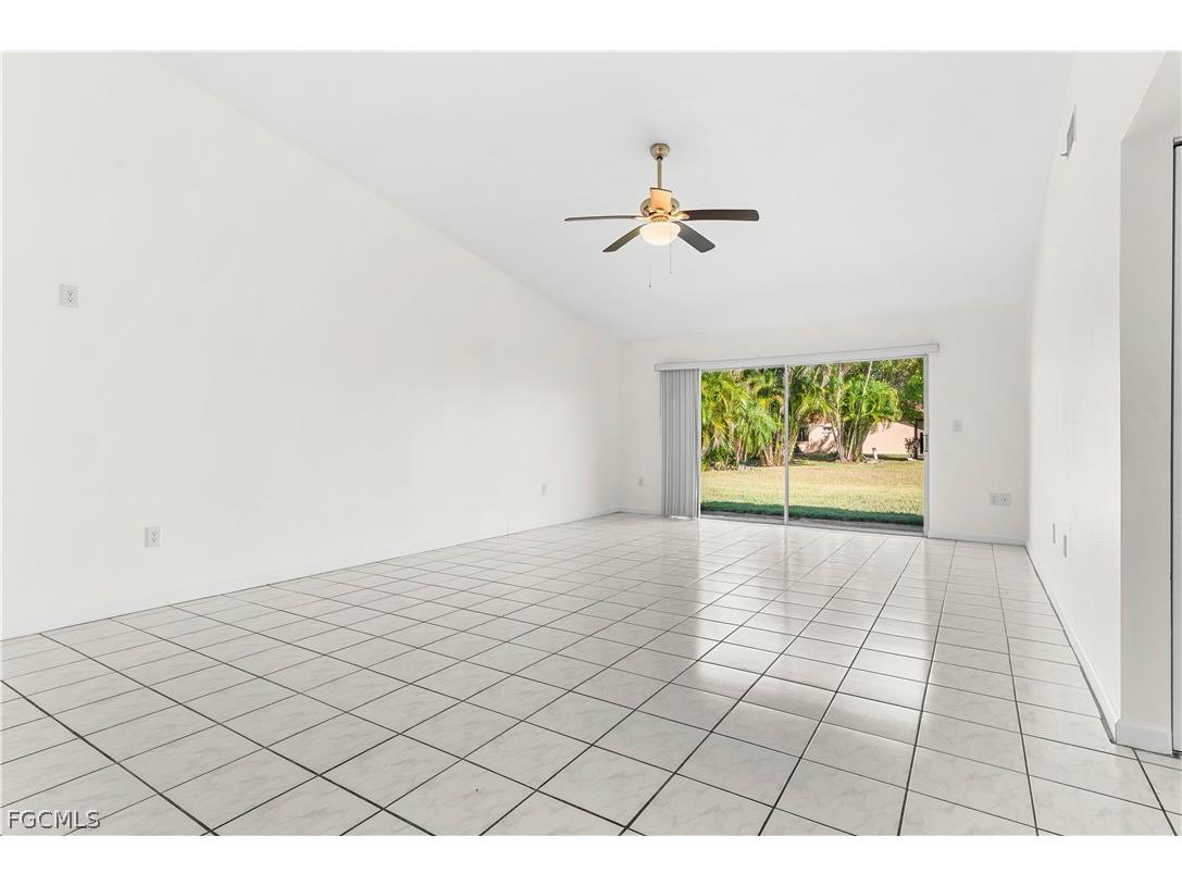 6479 Royal Woods Drive Fort Myers FL 33908 2026007891 image8