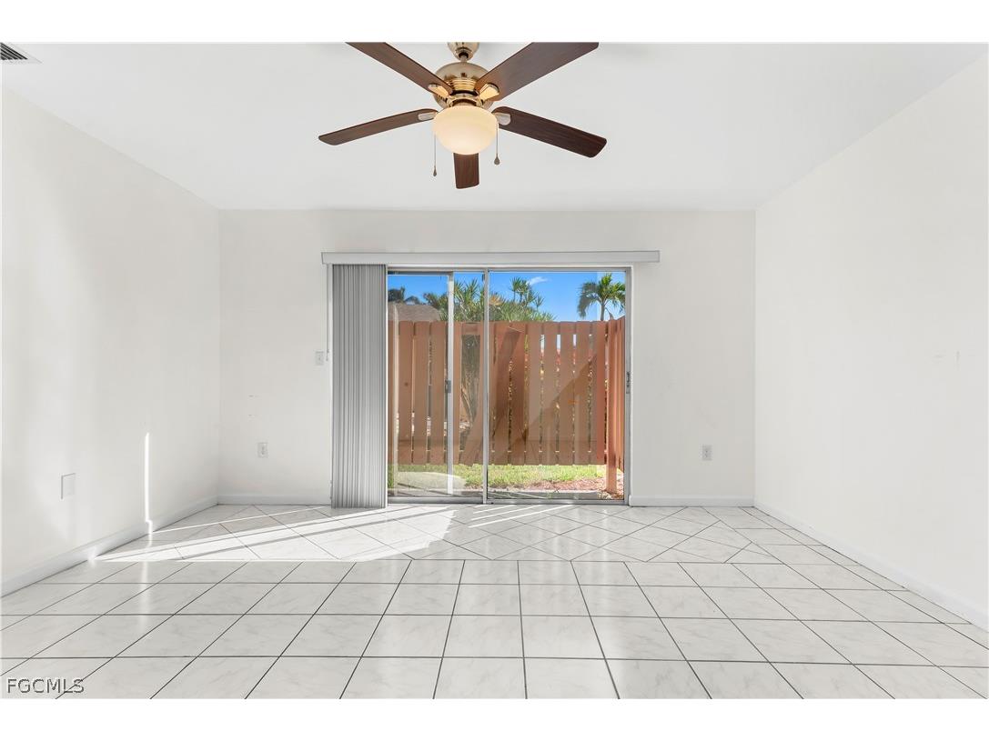 6479 Royal Woods Drive Fort Myers FL 33908 2026007891 image9