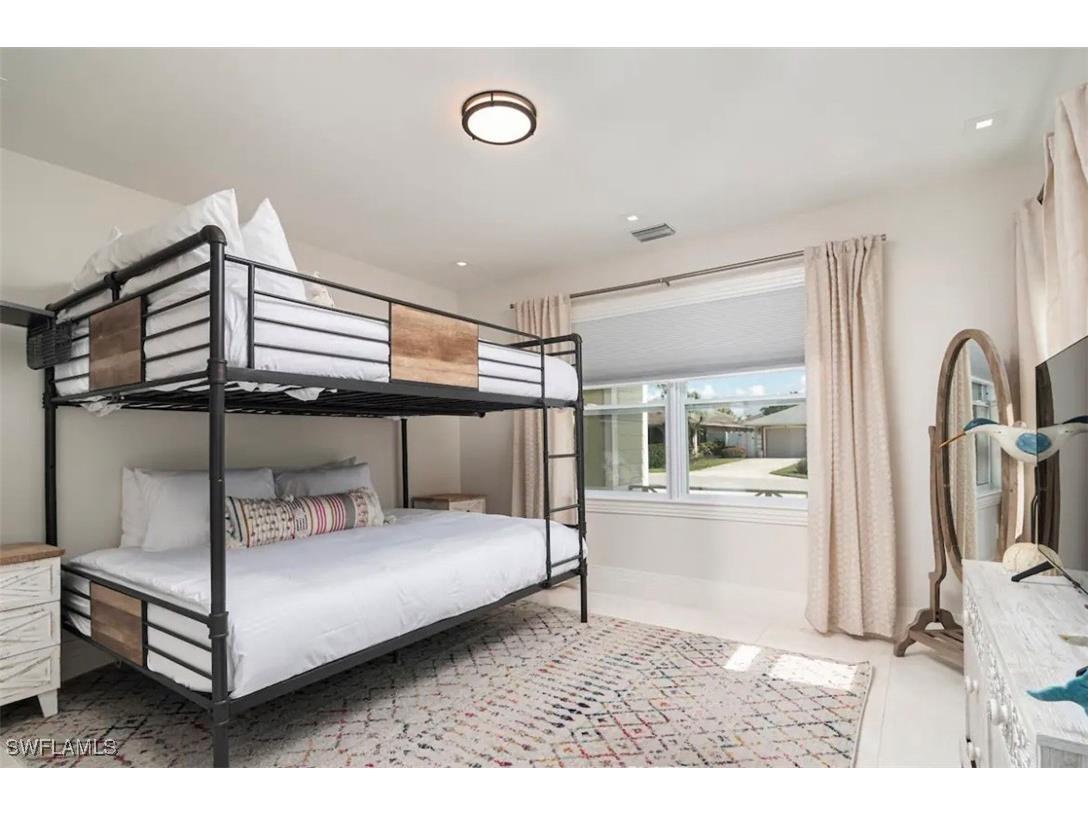 648 100th Avenue N Naples FL 34108 225085040 image13
