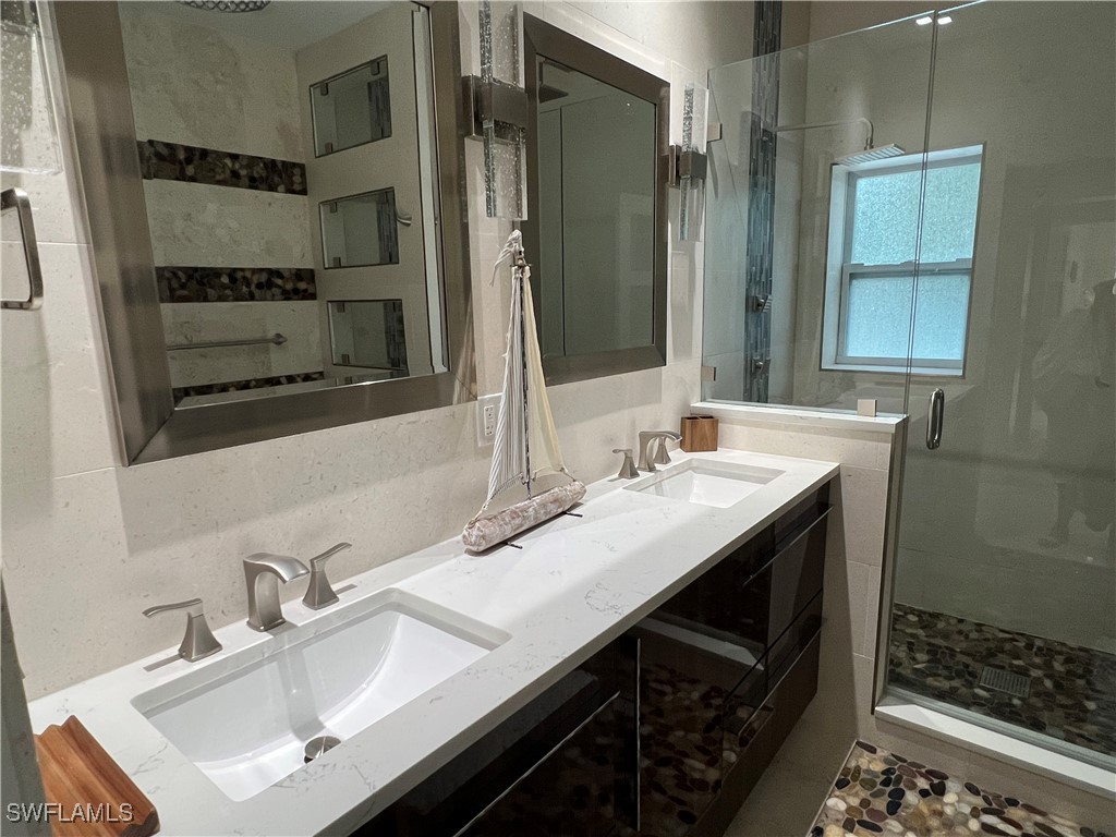 648 100th Avenue N Naples FL 34108 225085040 image8
