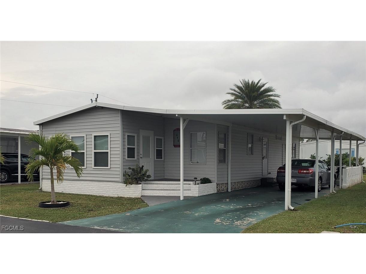 648 Future Drive North Fort Myers FL 33917 2025008520 image1