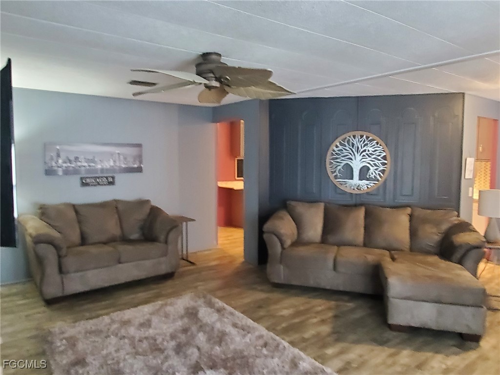 648 Future Drive North Fort Myers FL 33917 2025008520 image13