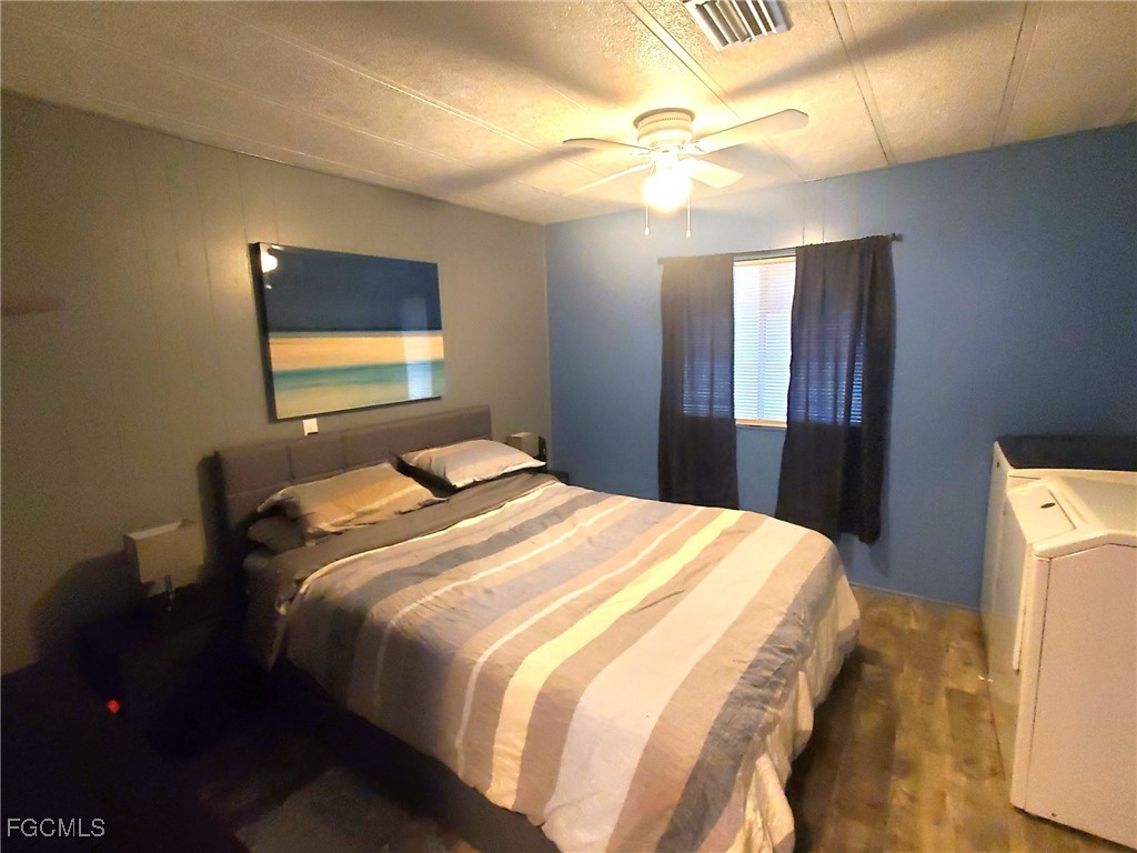 648 Future Drive North Fort Myers FL 33917 2025008520 image14