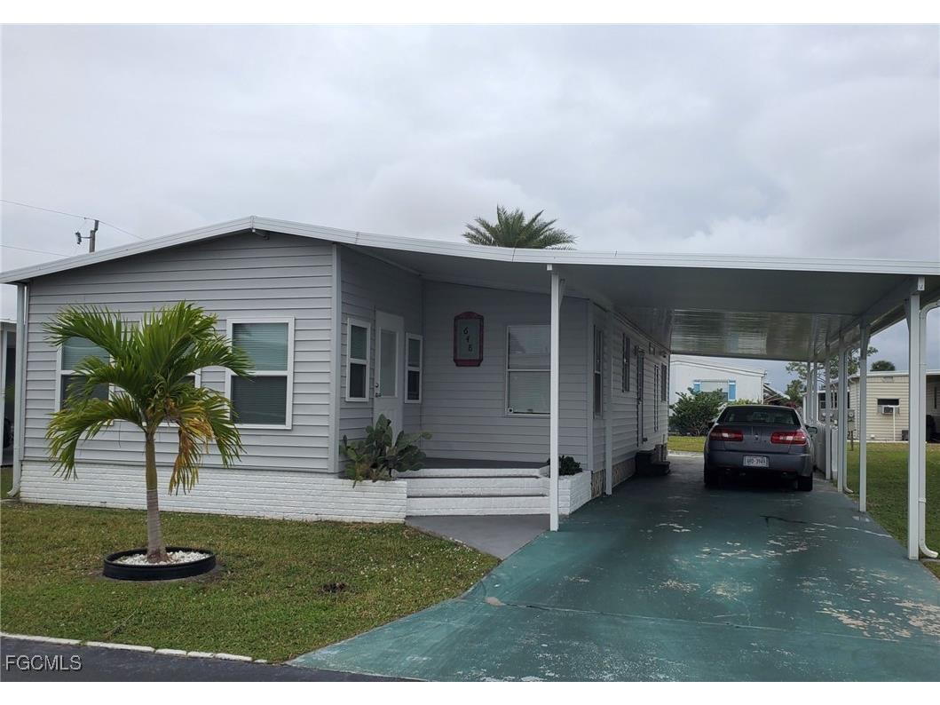 648 Future Drive North Fort Myers FL 33917 2025008520 image3
