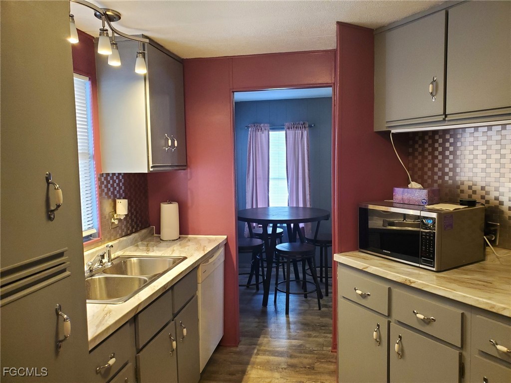 648 Future Drive North Fort Myers FL 33917 2025008520 image5