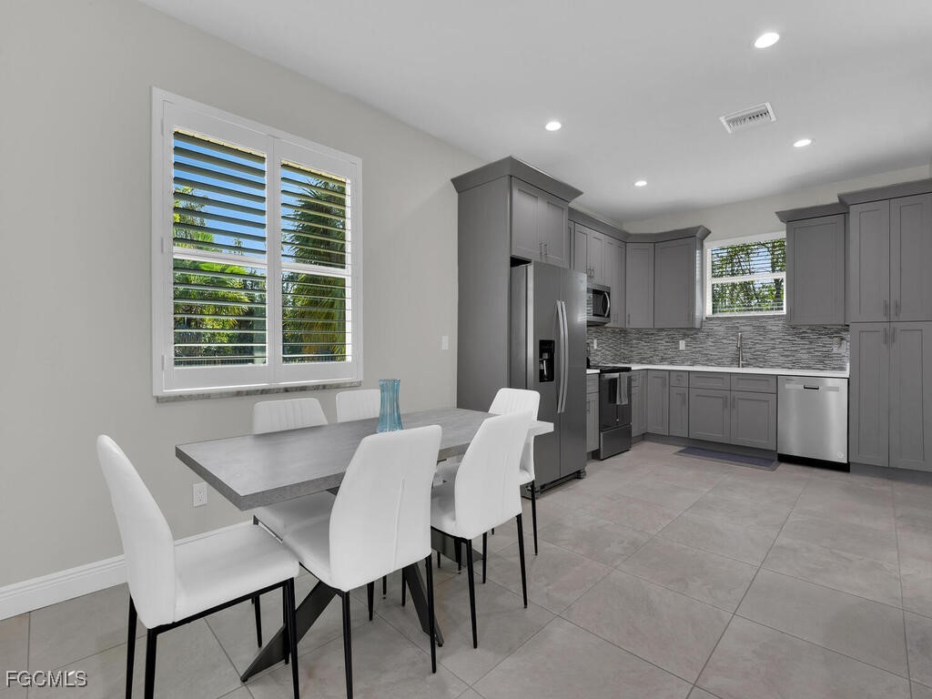 6480 Pine Cone Court Fort Myers FL 33912 2025018289 image31