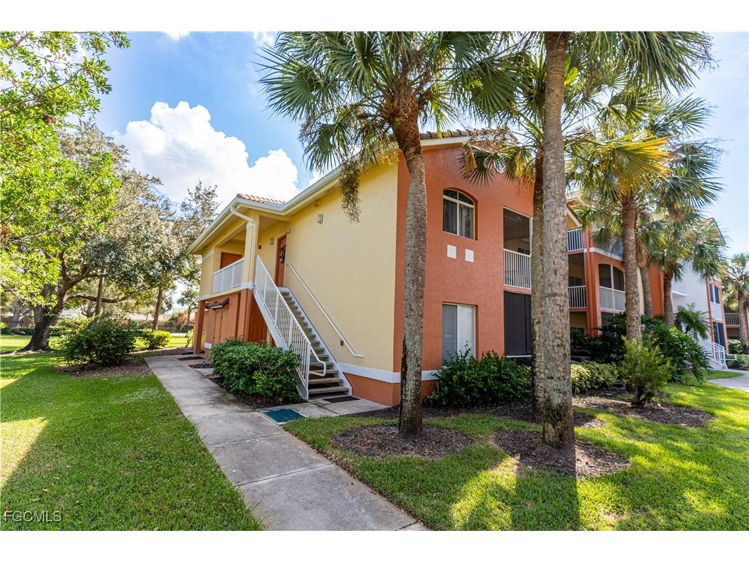 6481 Aragon Way #101 Fort Myers FL 33966 2025014742 image1