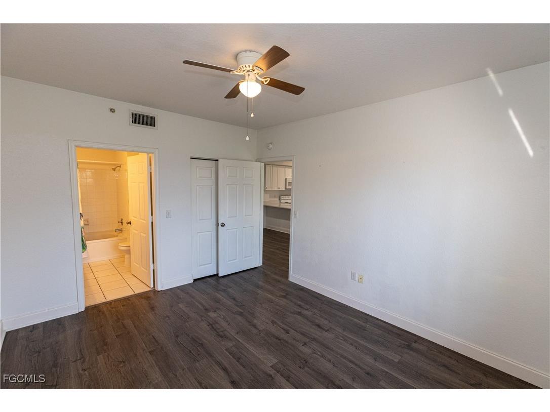 6481 Aragon Way #101 Fort Myers FL 33966 2025014742 image11