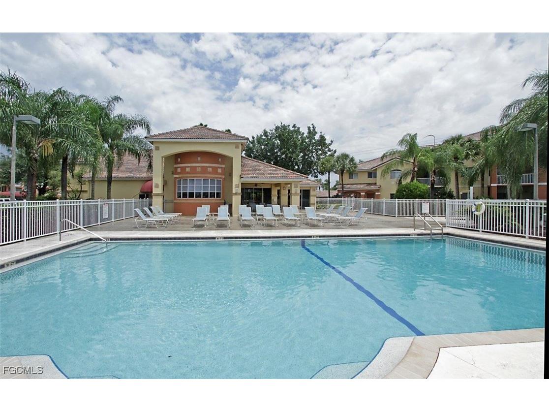 6481 Aragon Way #101 Fort Myers FL 33966 2025014742 image18