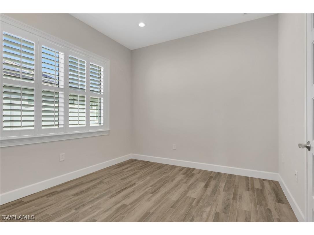 6482 Warwick Avenue Naples FL 34113 226009483 image33