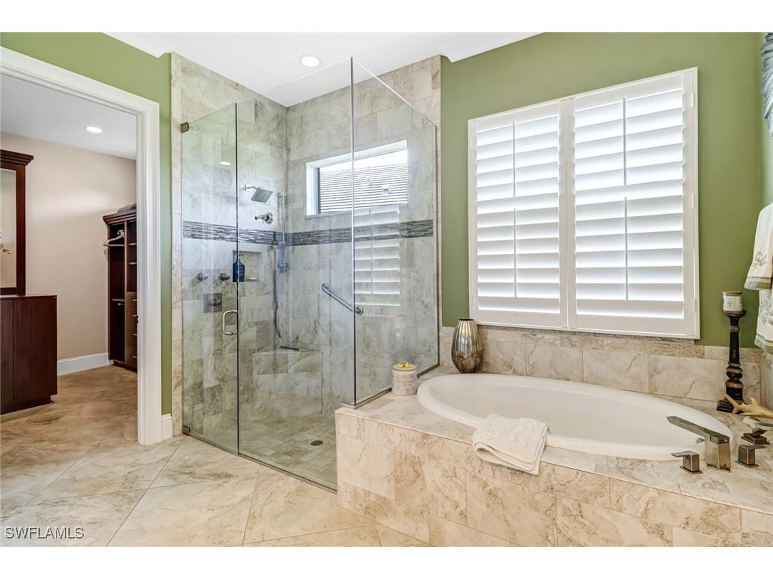 6487 Warwick Avenue Naples FL 34113 225073114 image20