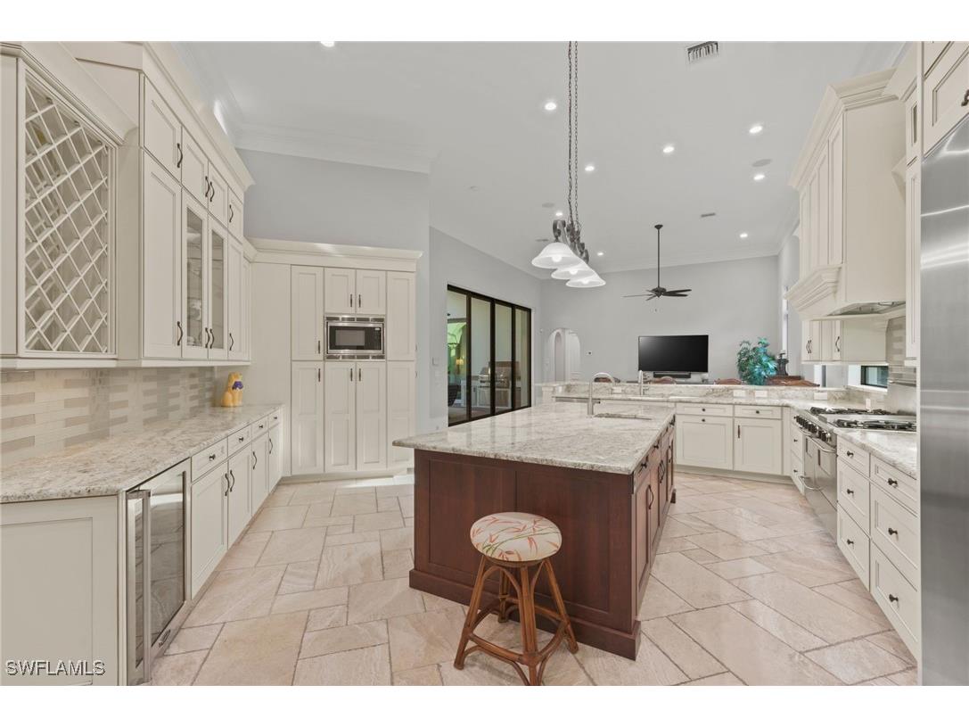 6489 Highcroft Drive Naples FL 34119 225069625 image10