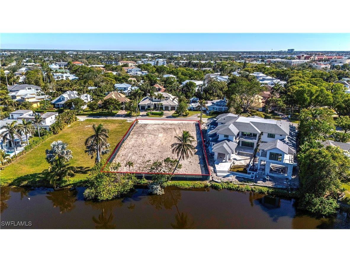 649 Bougainvillea Road Naples FL 34102 225002057 image1