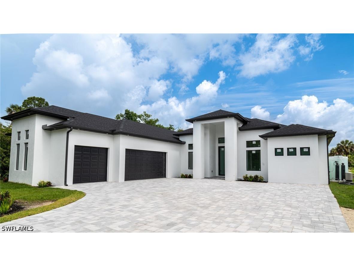649 Golden Gate Boulevard E Naples FL 34120 226014788 image1
