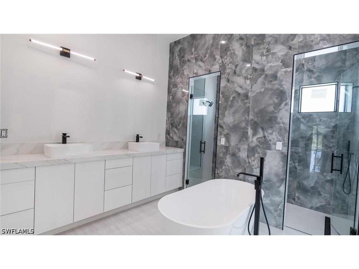 649 Golden Gate Boulevard E Naples FL 34120 226014788 image36