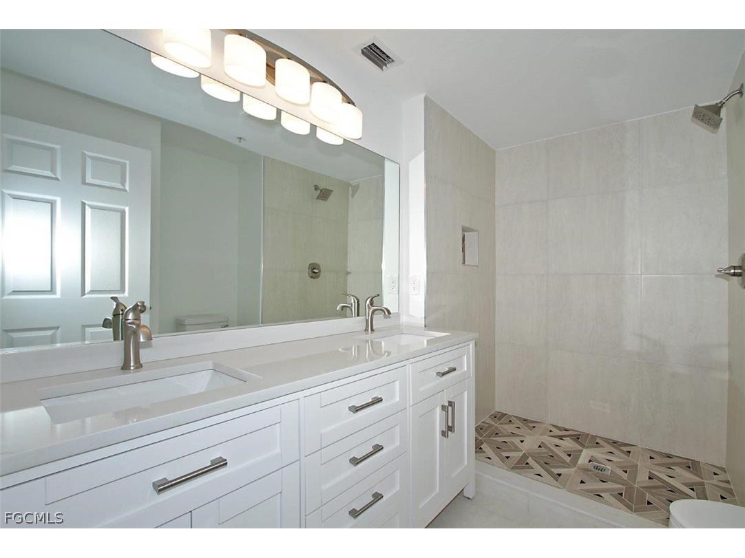 6490 Aragon Way #104 Fort Myers FL 33966 2026009160 image20