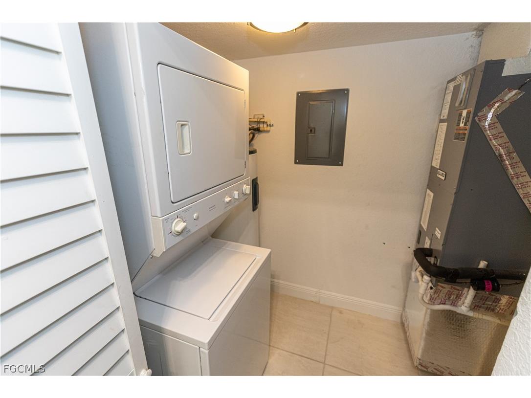 6490 Aragon Way #104 Fort Myers FL 33966 2026009160 image26