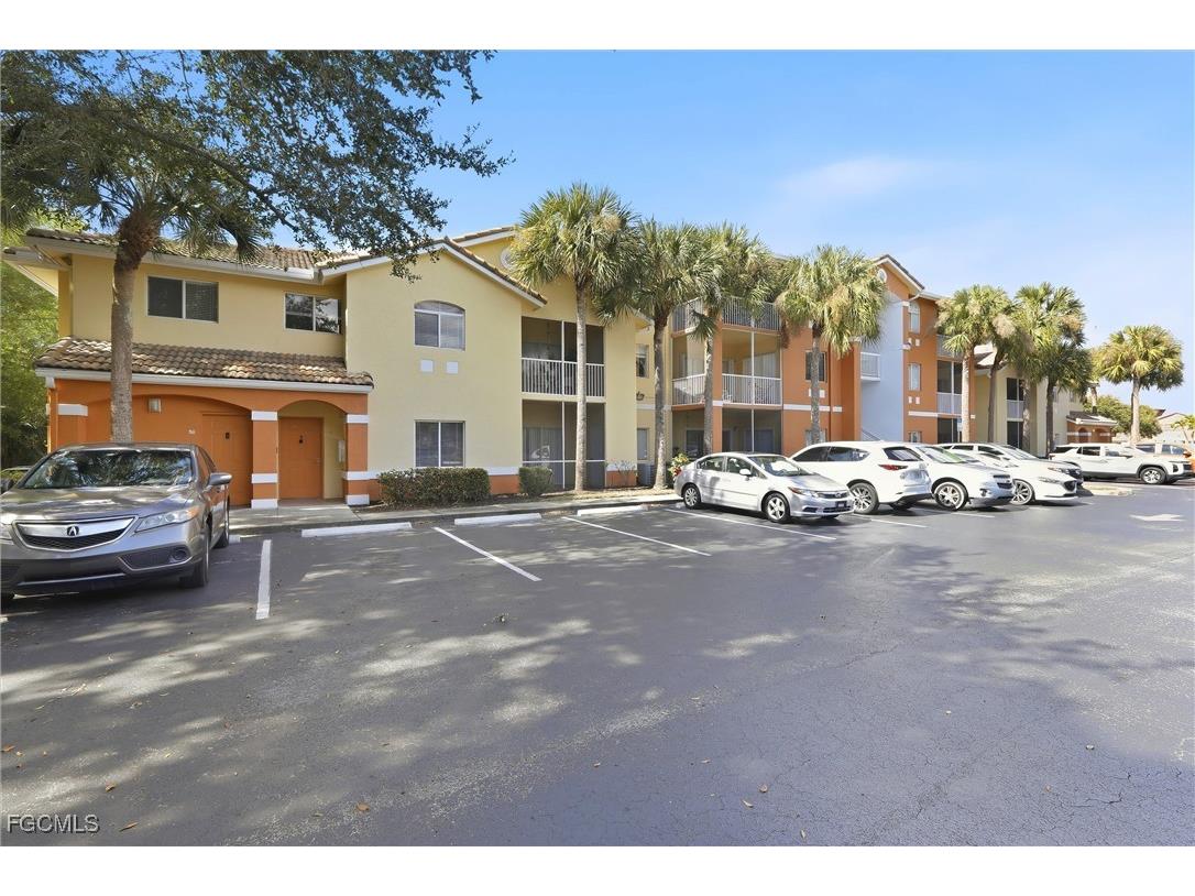 6490 Aragon Way #106 Fort Myers FL 33966 2026004134 image3
