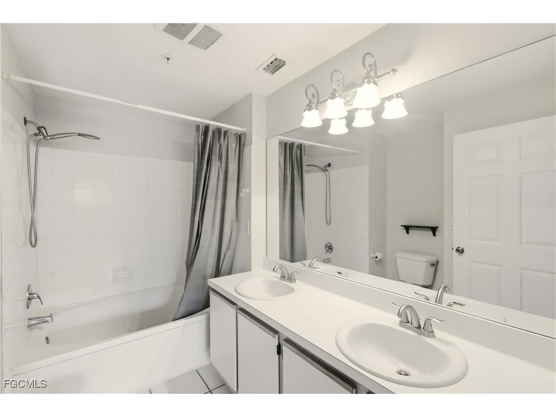 6490 Aragon Way #106 Fort Myers FL 33966 2026004134 image31