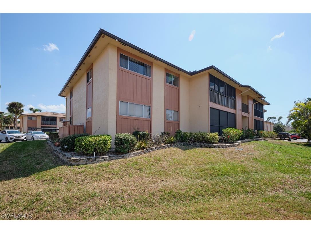 6490 Royal Woods Drive #3 Fort Myers FL 33908 223017064 image1