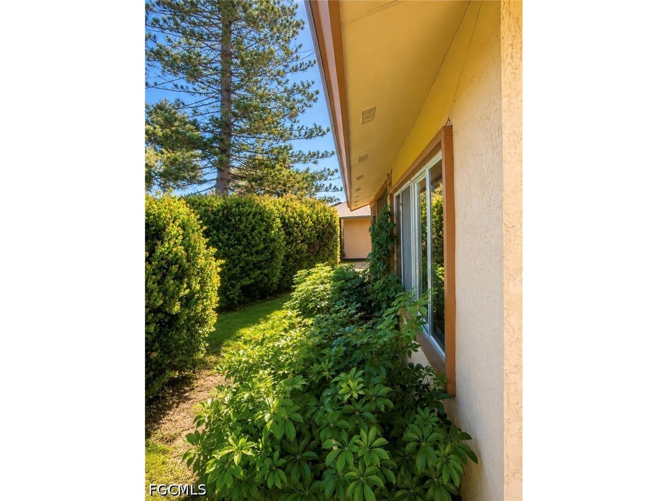 6491 Royal Woods Drive Fort Myers FL 33908 2026017155 image32