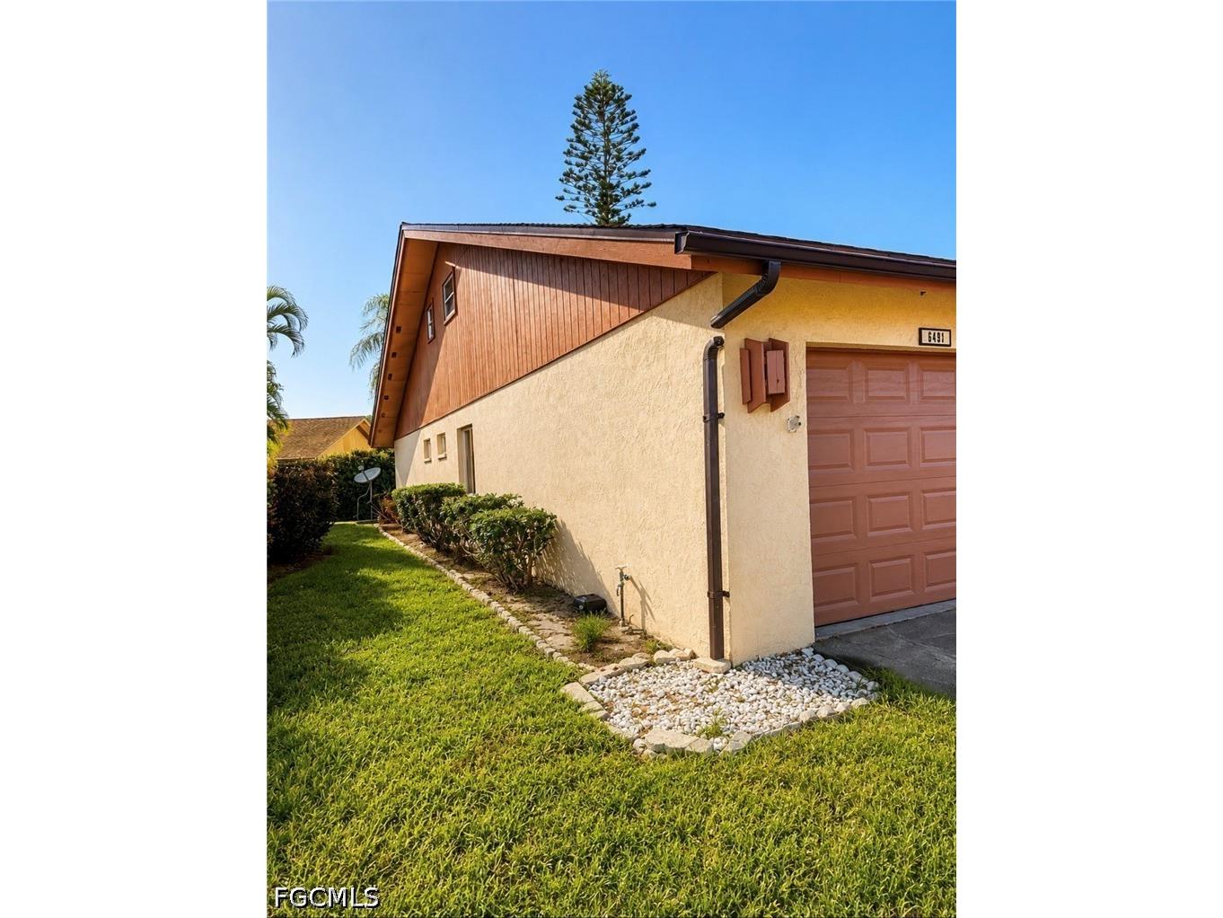 6491 Royal Woods Drive Fort Myers FL 33908 2026017155 image37