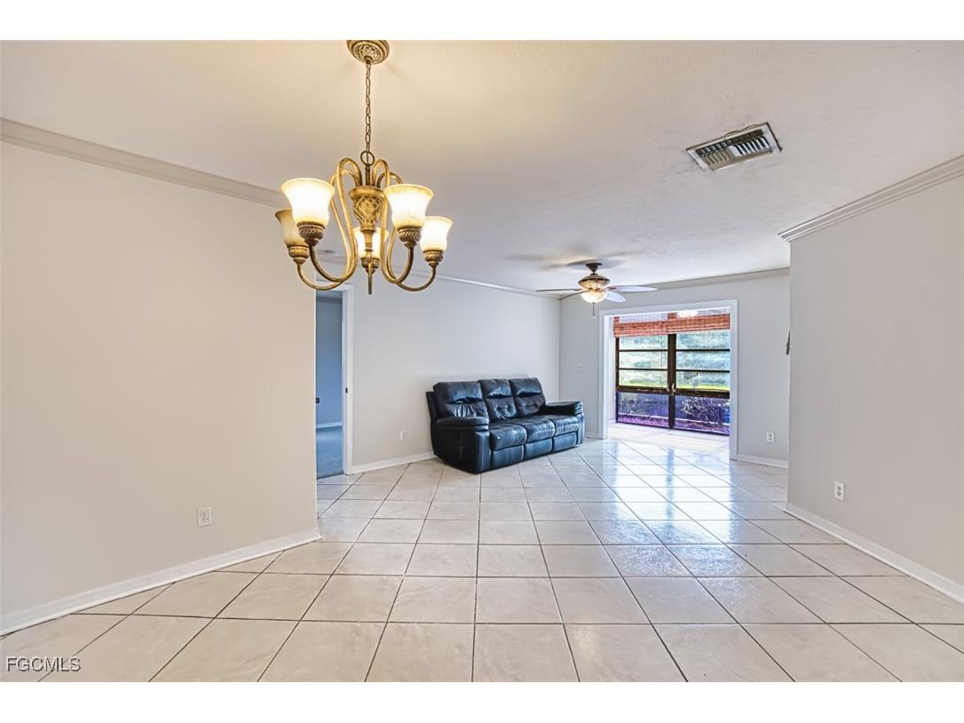 6494 Royal Woods Drive #2 Fort Myers FL 33908 2025007062 image11