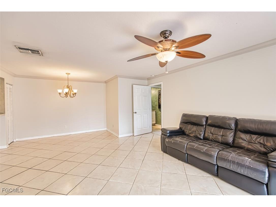 6494 Royal Woods Drive #2 Fort Myers FL 33908 2025007062 image13