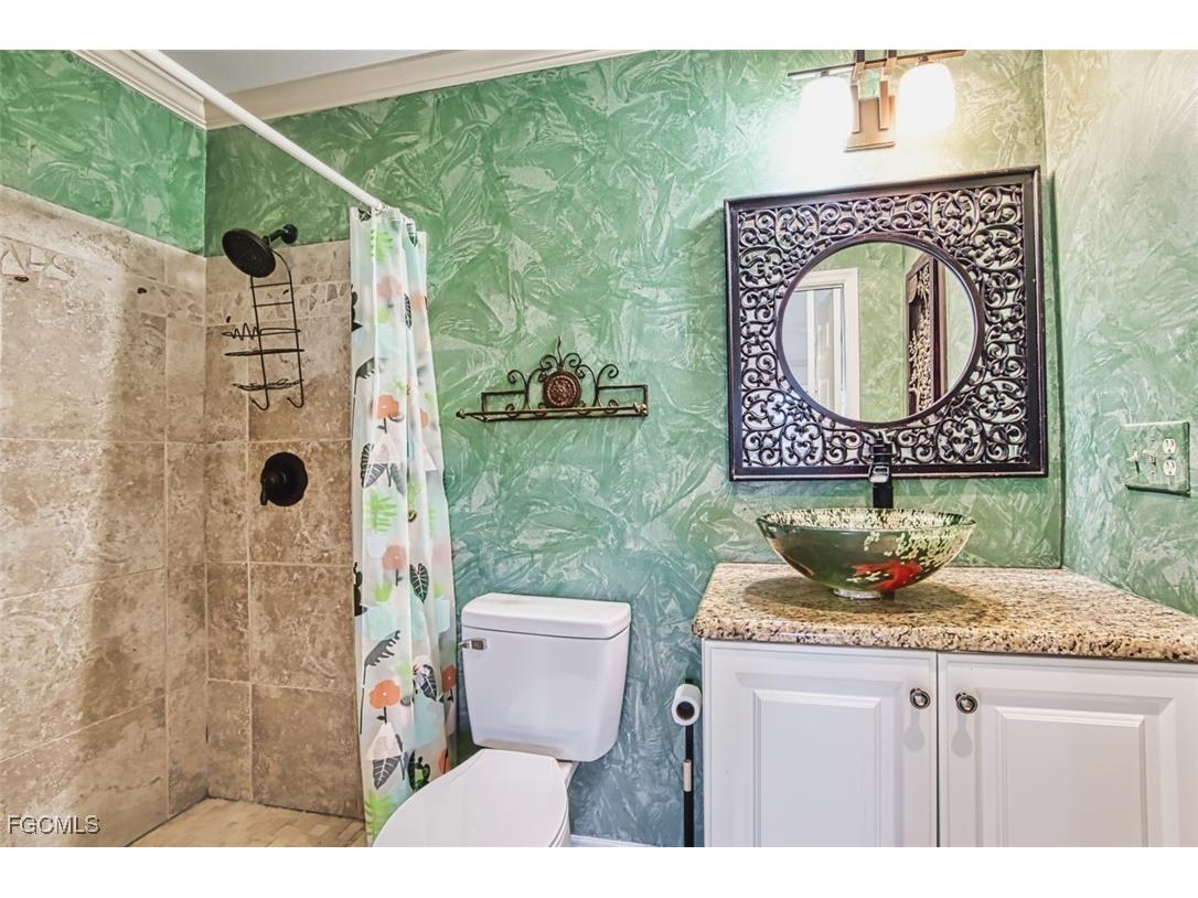 6494 Royal Woods Drive #2 Fort Myers FL 33908 2025007062 image17