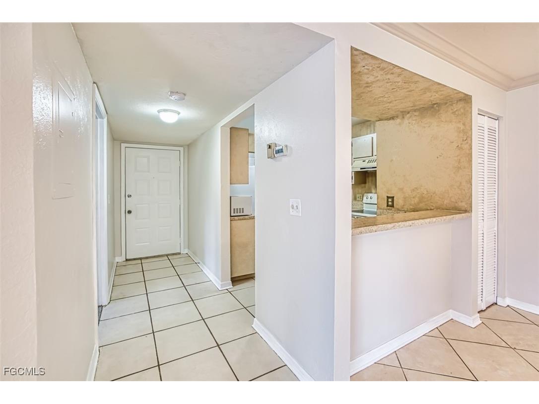 6494 Royal Woods Drive #2 Fort Myers FL 33908 2025007062 image2