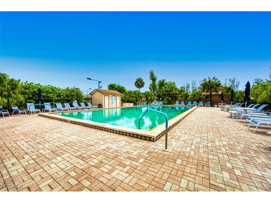 6494 Royal Woods Drive #2 Fort Myers FL 33908 2025007062 image32