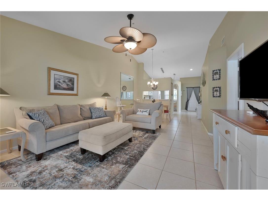 6496 Huntington Lakes Circle #201 Naples FL 34119 226002588 image1